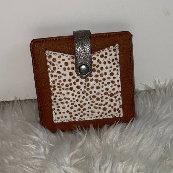 Abercrombie Wallet - Picture 3 of 7